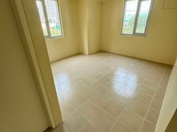 FOR SALE 2 BEDROOM - AVIDA TOWERS SAN LORENZO