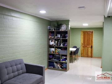 Casa de 2 Pisos en Venta en Quilicura.