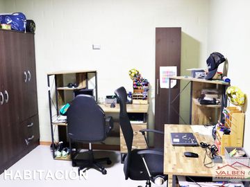 Casa de 2 Pisos en Venta en Quilicura.