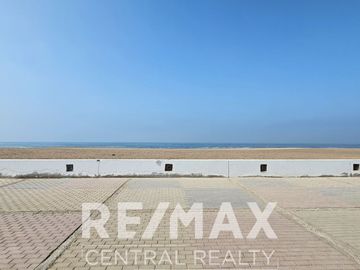 Terreno Frente Al Mar en Punta Negra – Malecón Norte