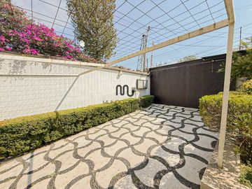 Casa en venta en Lomas de tecamachalco Av fuente te las aguilas