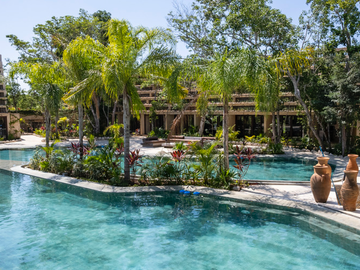 LUJOSA Villa en Tulum de 5 Habitaciones con Piscina Privada