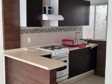 VENTA DE CASA BOSQUES DE CANTABRIA SALIDA RAPIDA CDMX