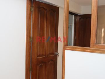 Alquiler Departamento Tercer Piso Chorrillos
