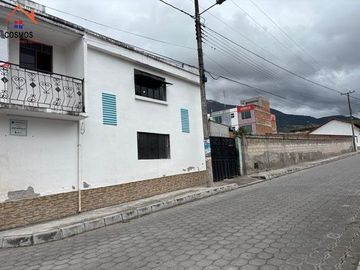 Casa de venta en Otavalo sector San Pablo del Lago