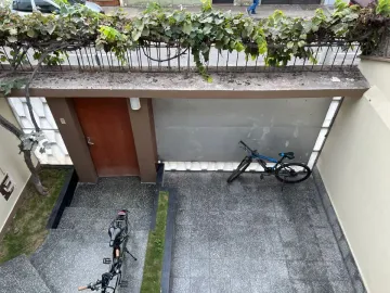 PUEBLO LIBRE  CASA  TRES PISOS /PARAMETROS PARA SEIS  LINDA ZONA