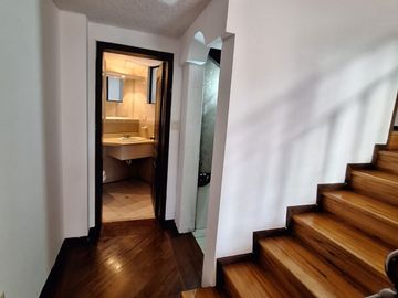 VENTA DEPARTAMENTO DUPLEX SECTOR REDONDEL DEL CICLISTA