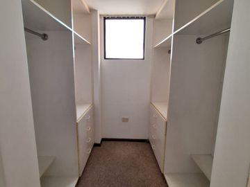 VENTA DEPARTAMENTO DUPLEX SECTOR REDONDEL DEL CICLISTA