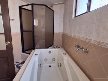 VENTA DEPARTAMENTO DUPLEX SECTOR REDONDEL DEL CICLISTA