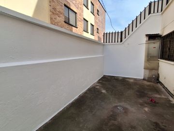 VENTA DEPARTAMENTO DUPLEX SECTOR REDONDEL DEL CICLISTA