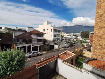 VENTA DEPARTAMENTO DUPLEX SECTOR REDONDEL DEL CICLISTA