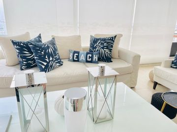 Venta de hermoso departamento en Ancón