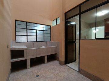 Amplia casa en venta, a un precio increíble, en Callao