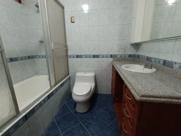 Amplia casa en venta, a un precio increíble, en Callao