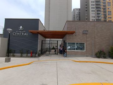 Departamento de estreno de primer piso en alquiler, Cercado de Lima