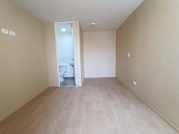 Departamento de estreno de primer piso en alquiler, Cercado de Lima