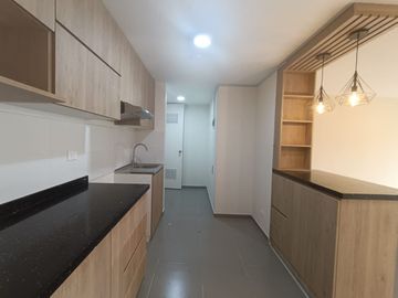 Departamento de estreno de primer piso en alquiler, Cercado de Lima