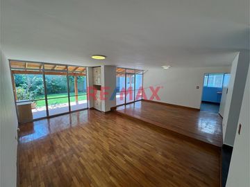 🏡 ¡Vive O Trabaja En La Mejor Zona De Surco! Casa Amplia Y Estratégica A Tu Alcance 🌟