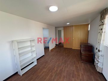 🏡 ¡Vive O Trabaja En La Mejor Zona De Surco! Casa Amplia Y Estratégica A Tu Alcance 🌟