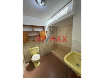 🏡 ¡Vive O Trabaja En La Mejor Zona De Surco! Casa Amplia Y Estratégica A Tu Alcance 🌟