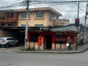 casa en venta super bien ubicado en av principal y comercial totoracocha san blas