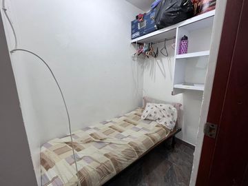 Venta de casa en el ingenio unidad con piscina.