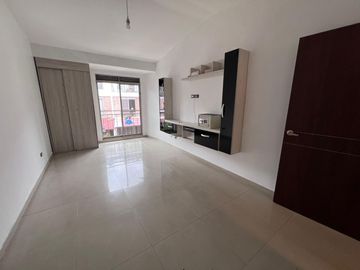 Venta de casa en el ingenio unidad con piscina.