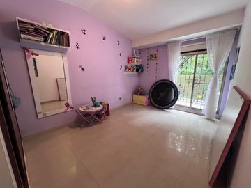 Venta de casa en el ingenio unidad con piscina.