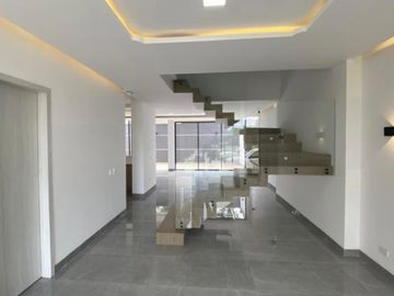 CASA EN VENTA Condominio Manantial de las Mercedes
