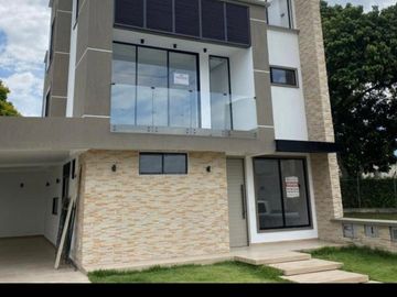 CASA EN VENTA Condominio Manantial de las Mercedes