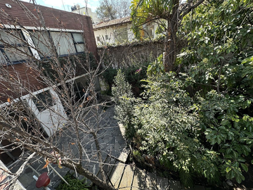 CASA EN LOMAS DE CHAPULTEPEC GANADORA DE PREMIOS EN CALLE SIN VECINOS ENFRENTE