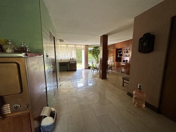 CASA EN LOMAS DE CHAPULTEPEC GANADORA DE PREMIOS EN CALLE SIN VECINOS ENFRENTE
