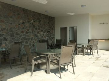 ZIBATA ZONA POR EXCELENCIA PARA VIVIR, DOBLE FILTRO DE SEGURIDAD 24/7 2RECAMARAS 2.5 BAÑOS Y ESTUDIO CON MUY BUENAS AMENIDADES ALBERCA Y SALON DE EVEN