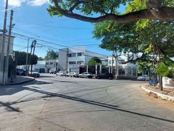 SE VENDE PROPIEDAD COMERCIAL EN FRACCIONAMIENTO MOCTEZUMA