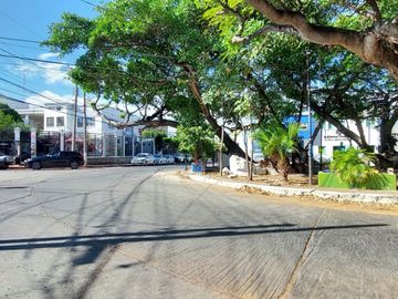 SE VENDE PROPIEDAD COMERCIAL EN FRACCIONAMIENTO MOCTEZUMA