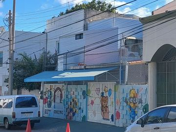 SE VENDE PROPIEDAD COMERCIAL EN FRACCIONAMIENTO MOCTEZUMA
