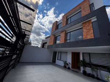 Casas de Venta en Cuenca Ecuador con Departamentos