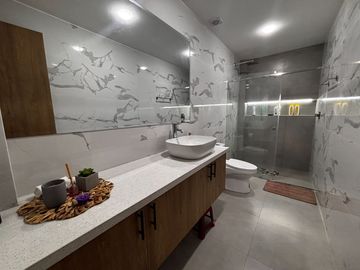 Casas de Venta en Cuenca Ecuador con Departamentos