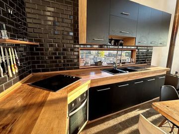 MODERNA CASA EN CONDOMINIO MIRADOR DE MANTAGUA 5 DORMITORIOS 2 BAÑOS