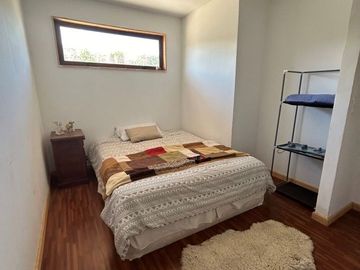 MODERNA CASA EN CONDOMINIO MIRADOR DE MANTAGUA 5 DORMITORIOS 2 BAÑOS
