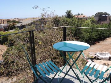 MODERNA CASA EN CONDOMINIO MIRADOR DE MANTAGUA 5 DORMITORIOS 2 BAÑOS