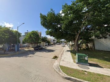 Casa en Venta Islas Carolinas, Playa de Carmen Quintana Roo Recuperación Bancaria