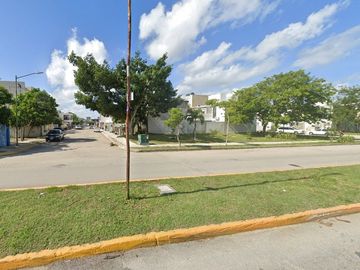 Casa en Venta Islas Carolinas, Playa de Carmen Quintana Roo Recuperación Bancaria