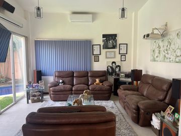 Disfruta a tu familia en esta preciosa casa en Cuernavaca! 3 recs, terraza y alberca privada. Simplemente lo mejor!