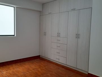 Venta de hermoso departamento de estrenomuy cerca a Senati y Mega-Plaza