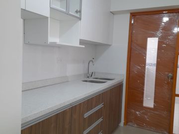 Venta de hermoso departamento de estrenomuy cerca a Senati y Mega-Plaza