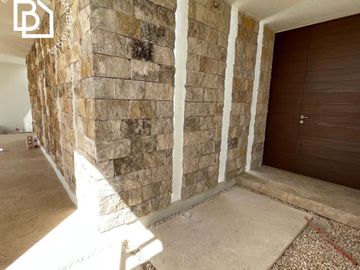 Casa nueva en VENTA con alberca en DZITYÁ Mérida