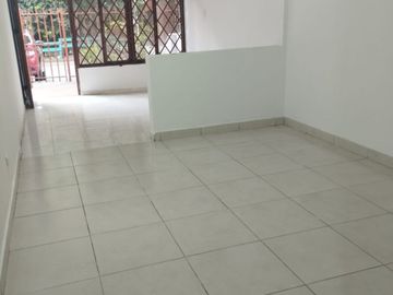 SE VNDE CASA EN EL PANAMERICANO