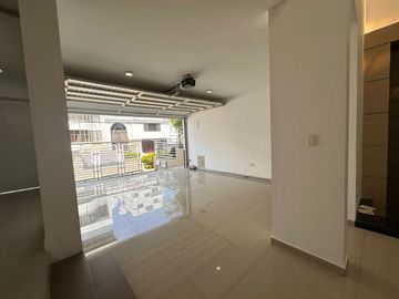 Alquilo casa en el barrio el ingenio 2