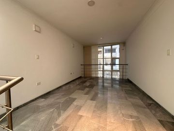 Alquilo casa en el barrio el ingenio 2